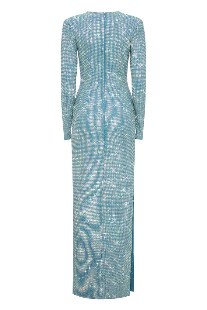 Long floor-length dress with a round neckline