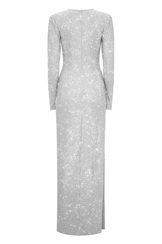 Long floor-length dress with a round neckline