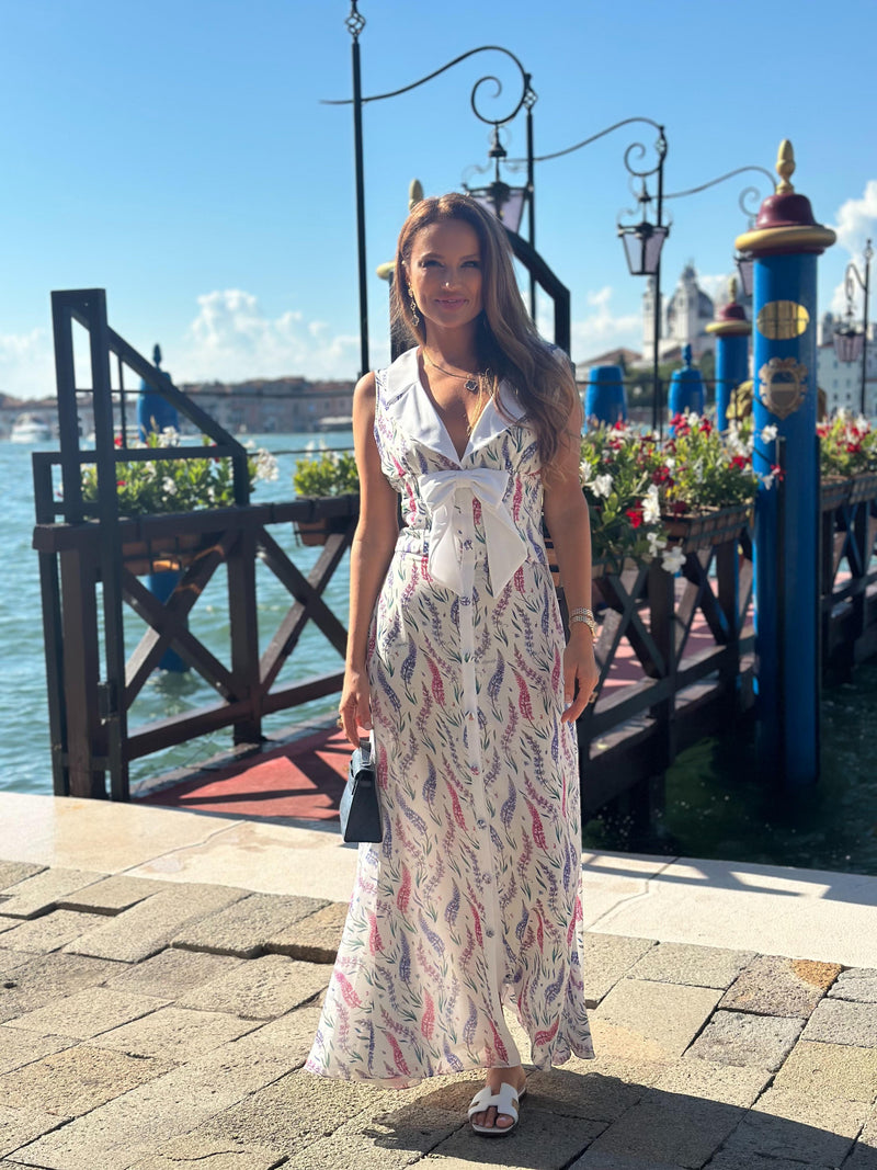 LONG SLEEVELESS BUTTONED DRESS WITH DESIGNER BOW