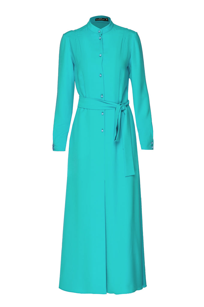 Tailored dress with long sleeves
