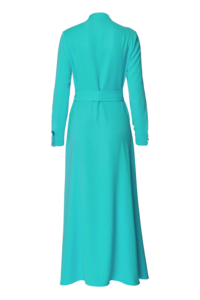 Tailored dress with long sleeves